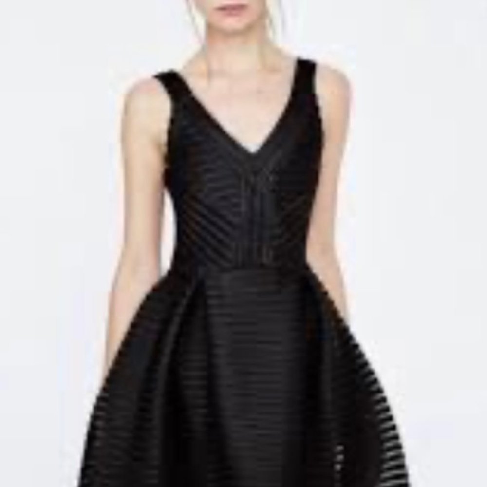 GRACIA BLOOMINGDALES SLEEVELESS  BLACK DRESS